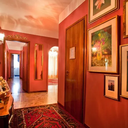 Apartment Micol House Two *